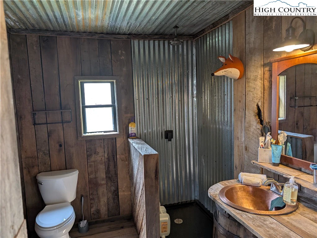 Image number 7 for the current listing
