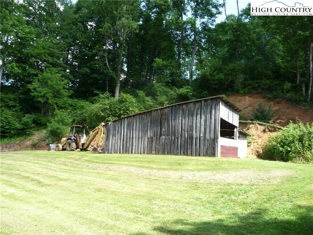Image number 22 for the current listing