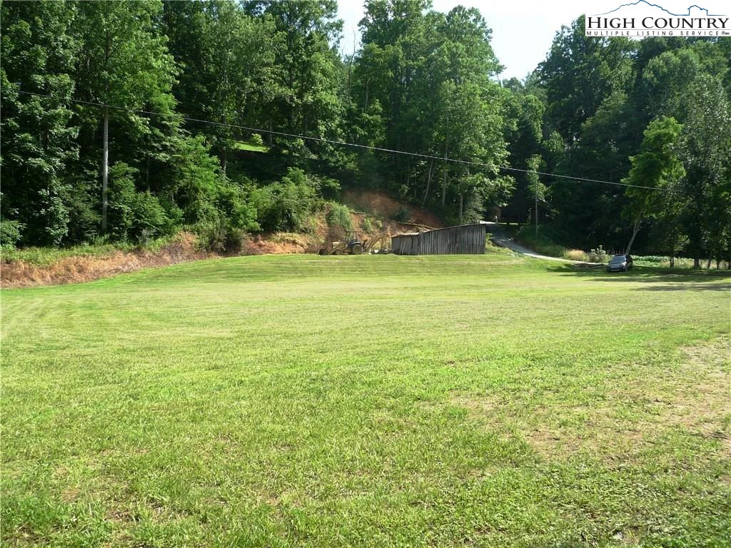 Image number 21 for the current listing