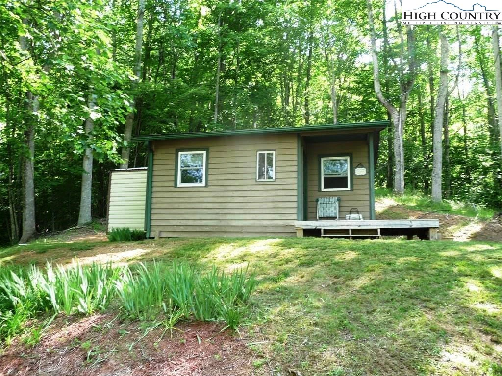 Image number 19 for the current listing