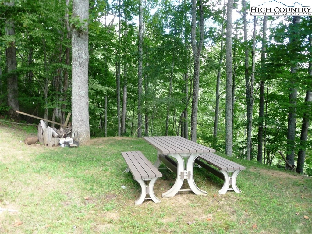 Image number 11 for the current listing