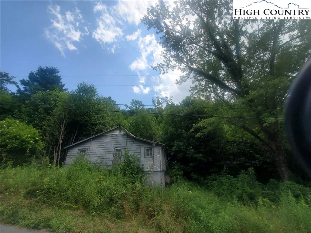 Image number 11 for the current listing