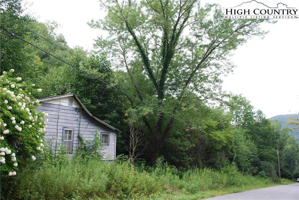 Image number 17 for the current listing
