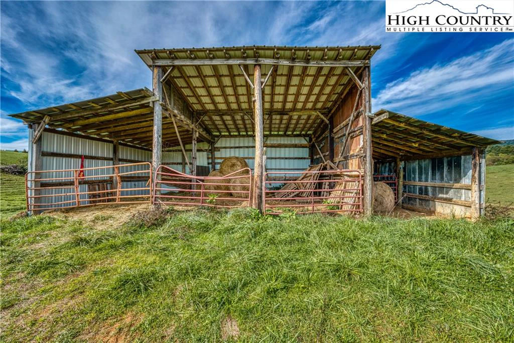 Image number 8 for the current listing