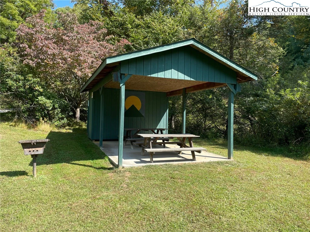 Image number 5 for the current listing