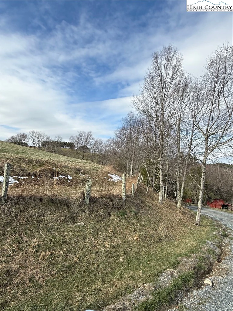 Image number 10 for the current listing
