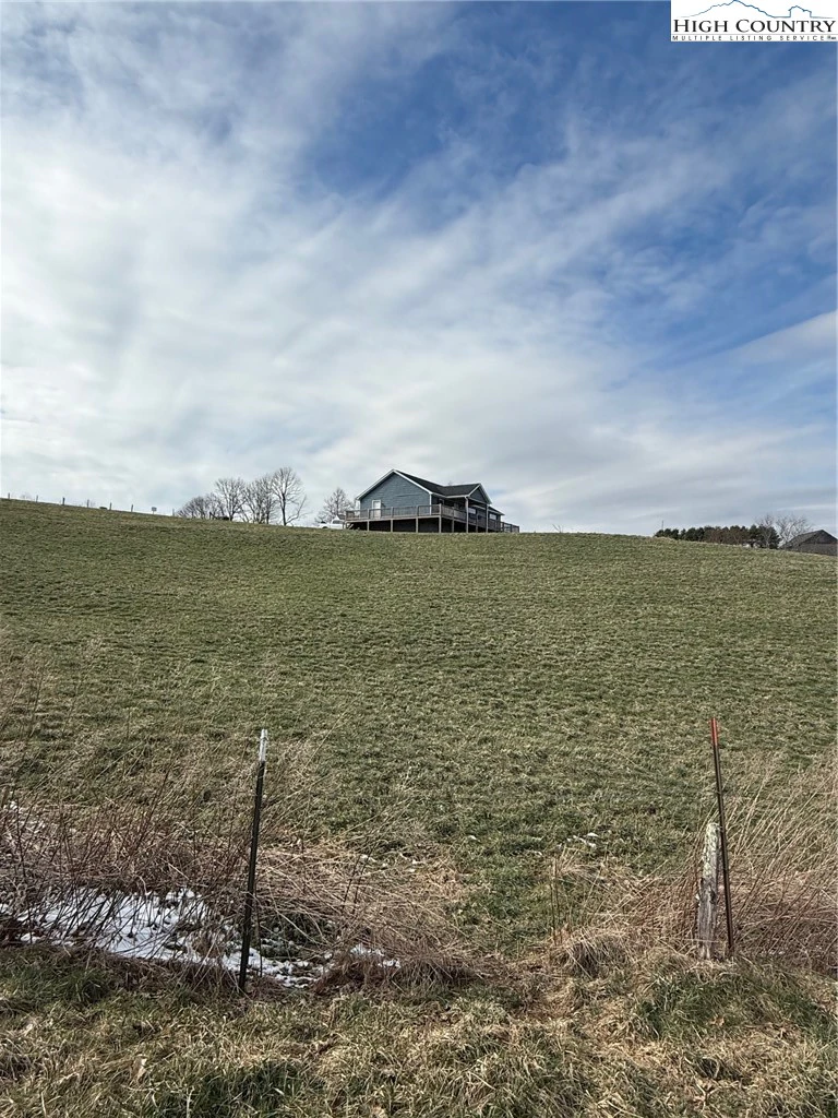 Image number 9 for the current listing