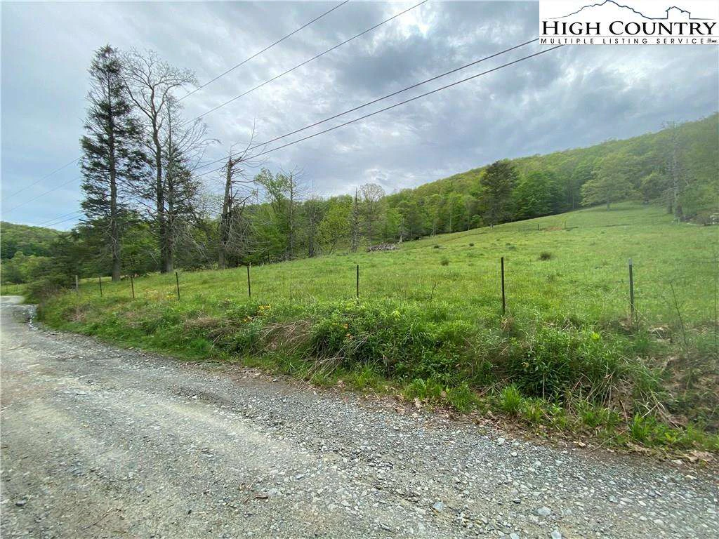 Image number 31 for the current listing