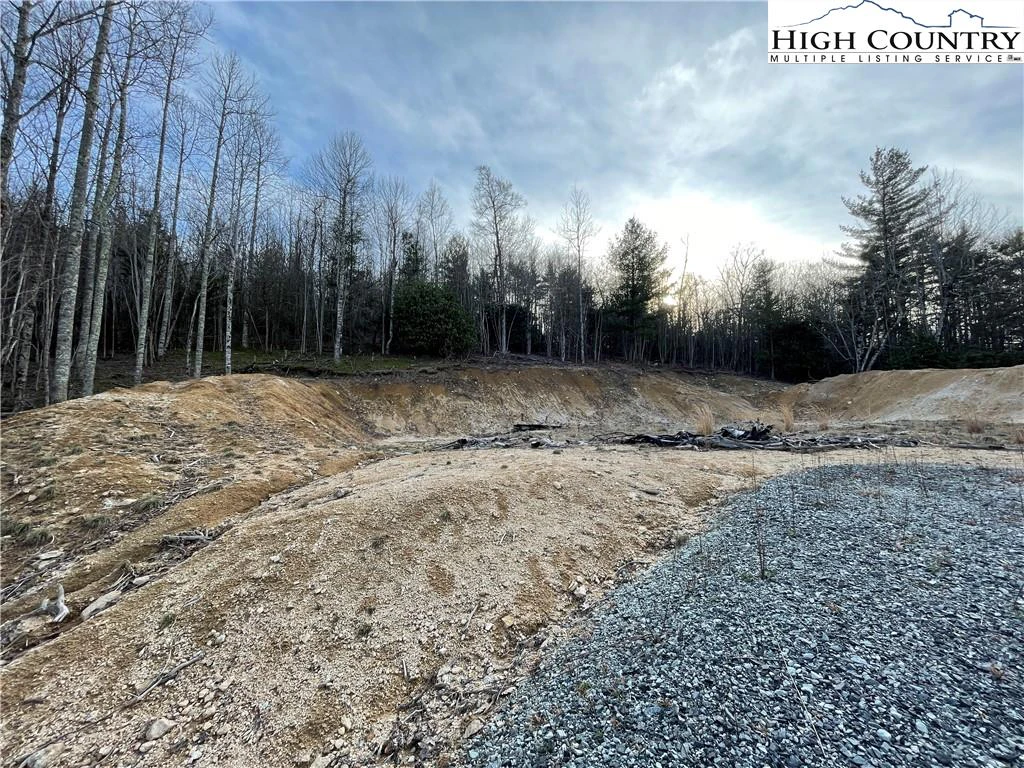 Image number 7 for the current listing