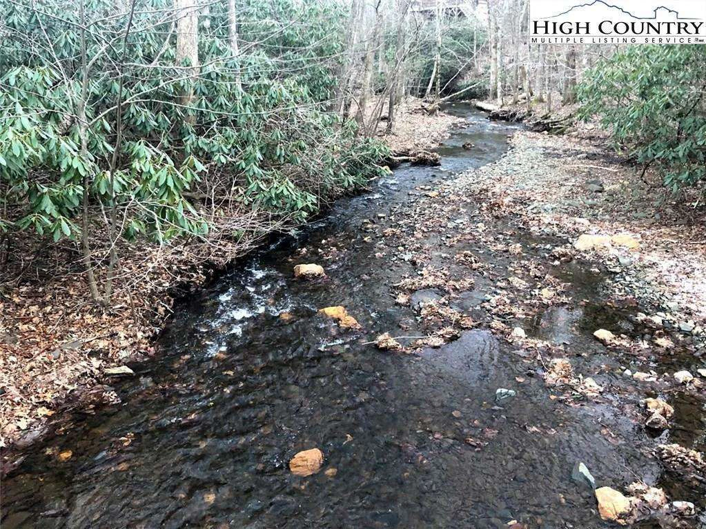Image number 1 for the current listing