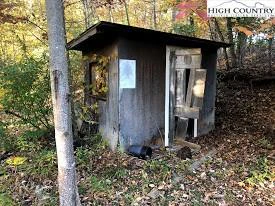 Image number 11 for the current listing