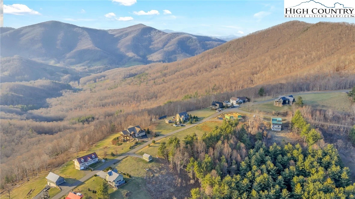 Image number 16 for the current listing