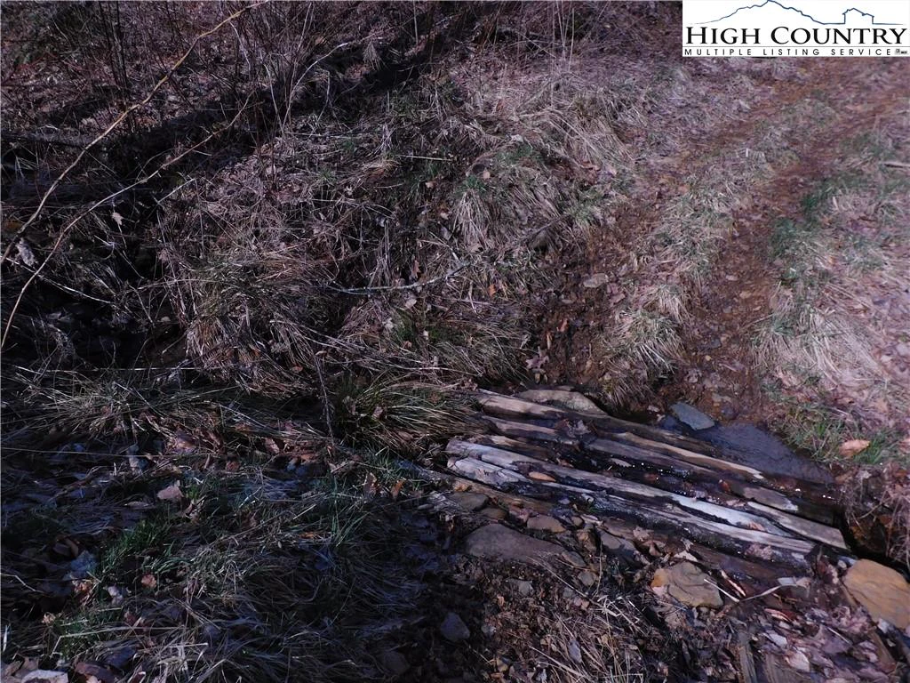 Image number 7 for the current listing