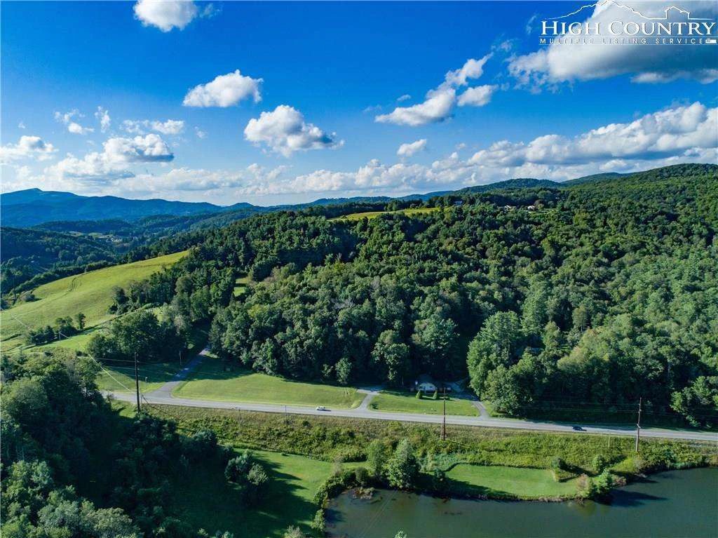 Image number 3 for the current listing