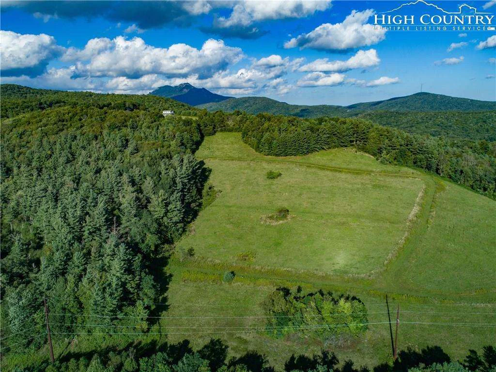 Image number 14 for the current listing