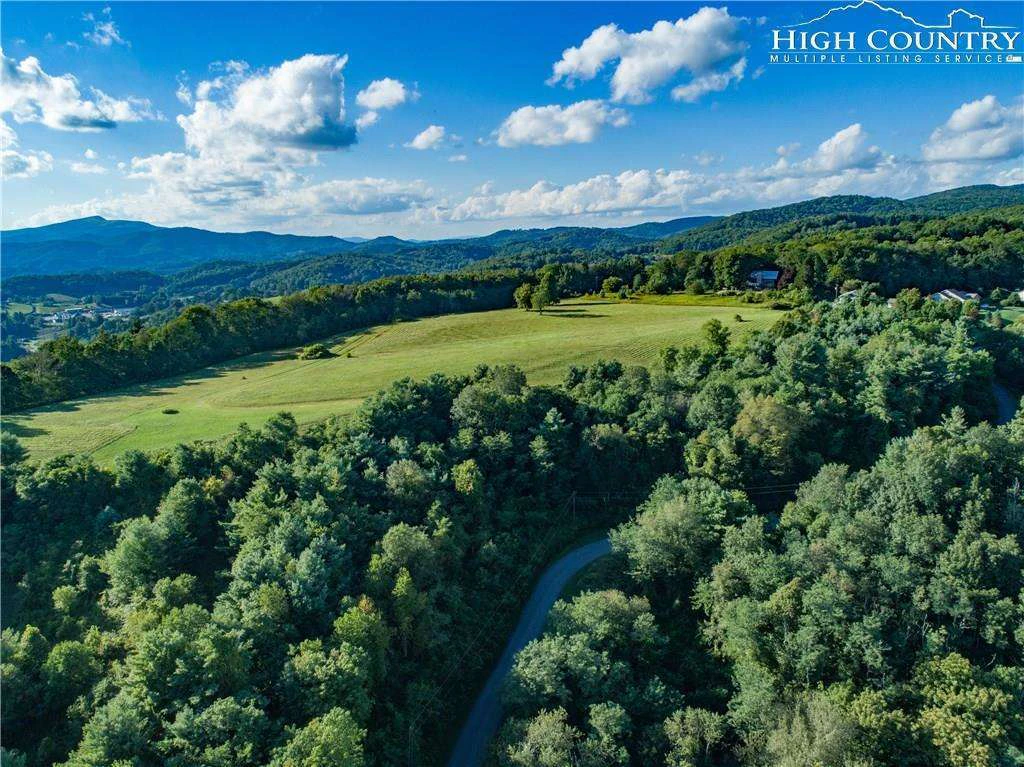 Image number 19 for the current listing