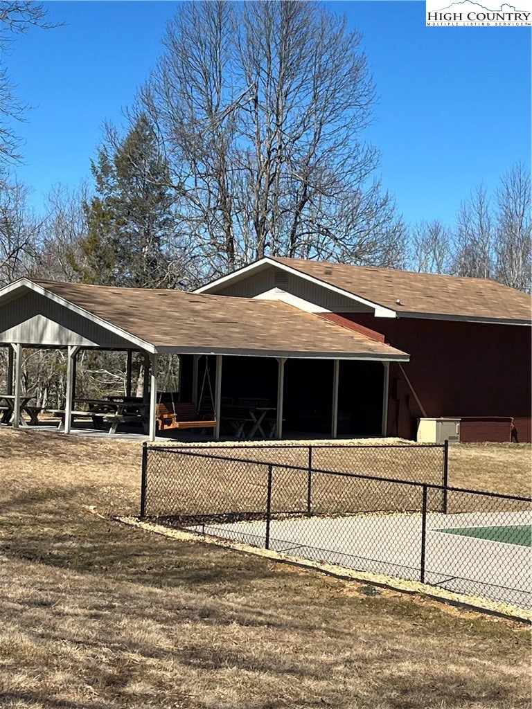 Image number 3 for the current listing