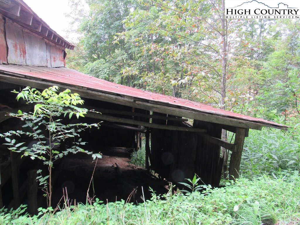 Image number 12 for the current listing