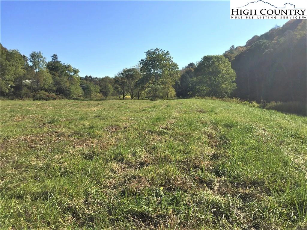 Image number 3 for the current listing