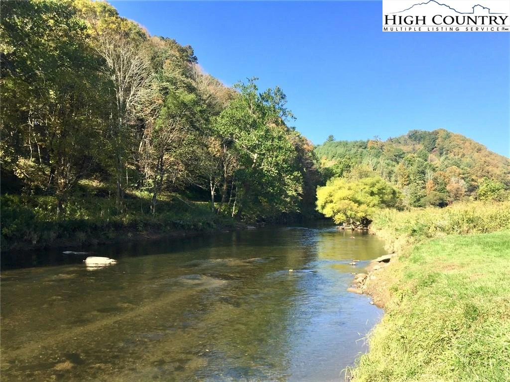 Image number 18 for the current listing