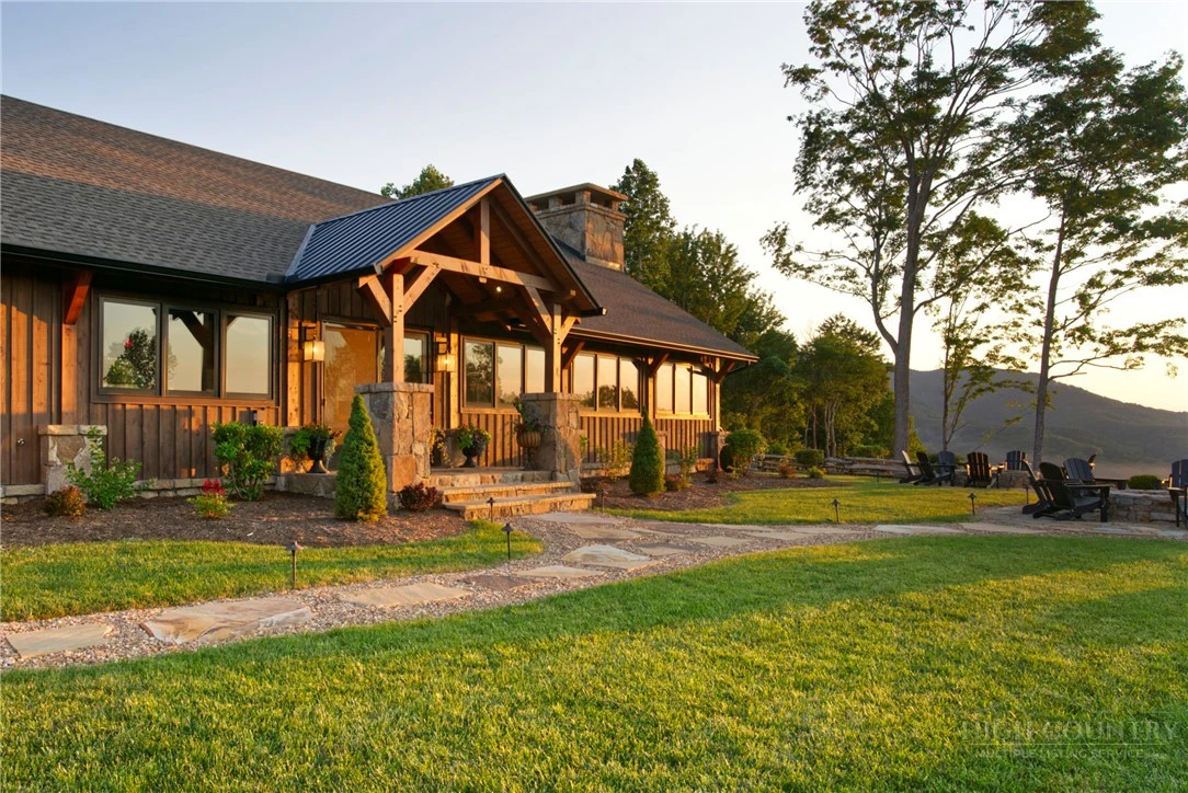 Image number 18 for the current listing