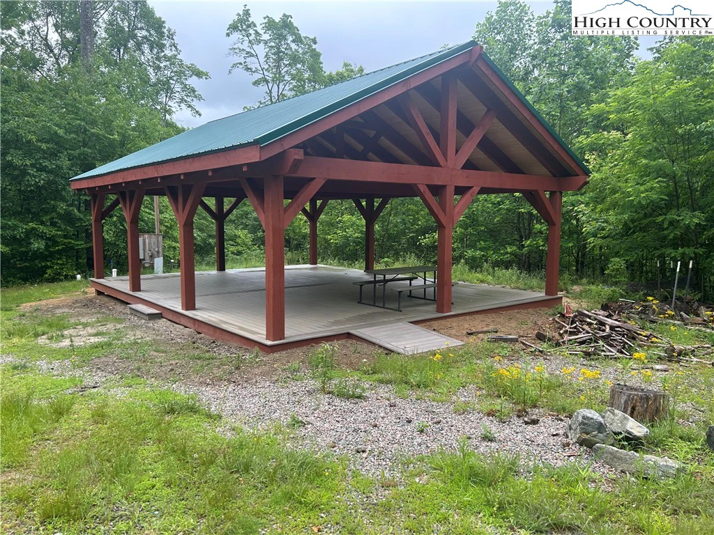 Image number 11 for the current listing