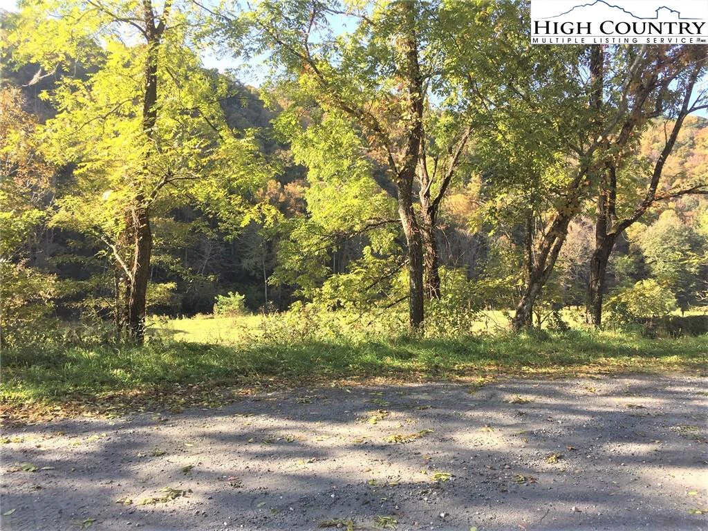 Image number 11 for the current listing