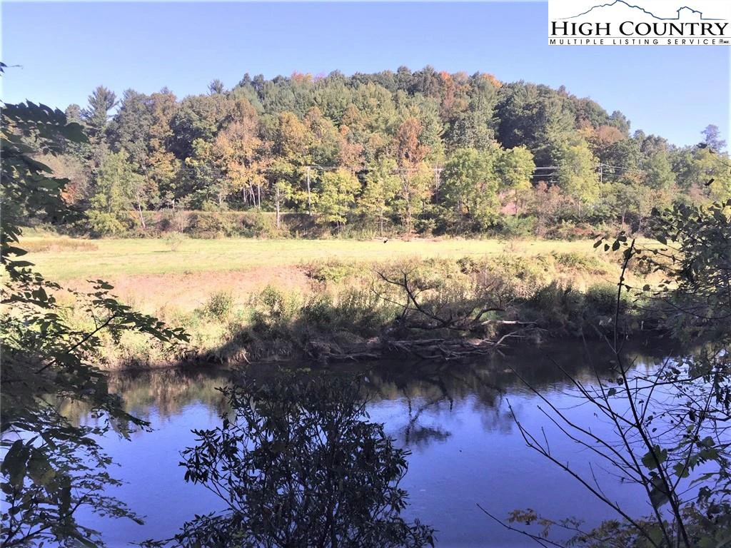 Image number 4 for the current listing