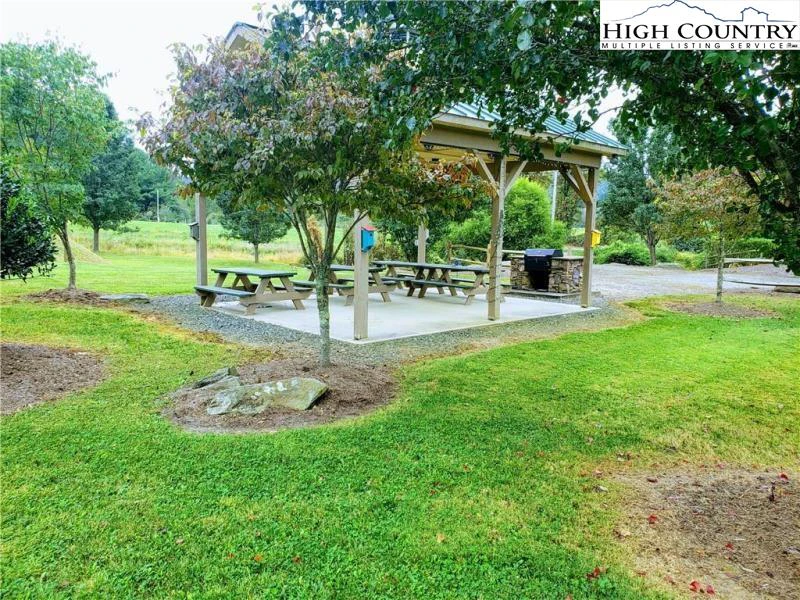 Image number 4 for the current listing