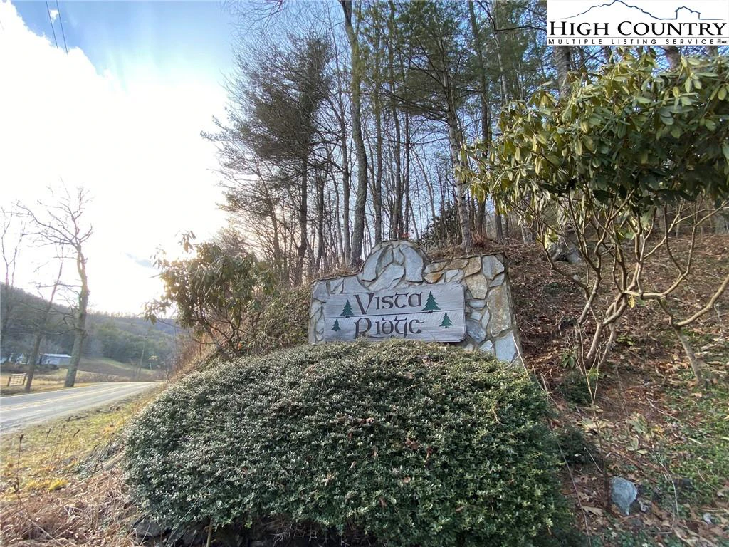 Image number 14 for the current listing