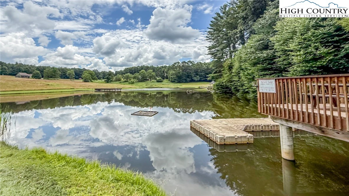 Image number 9 for the current listing