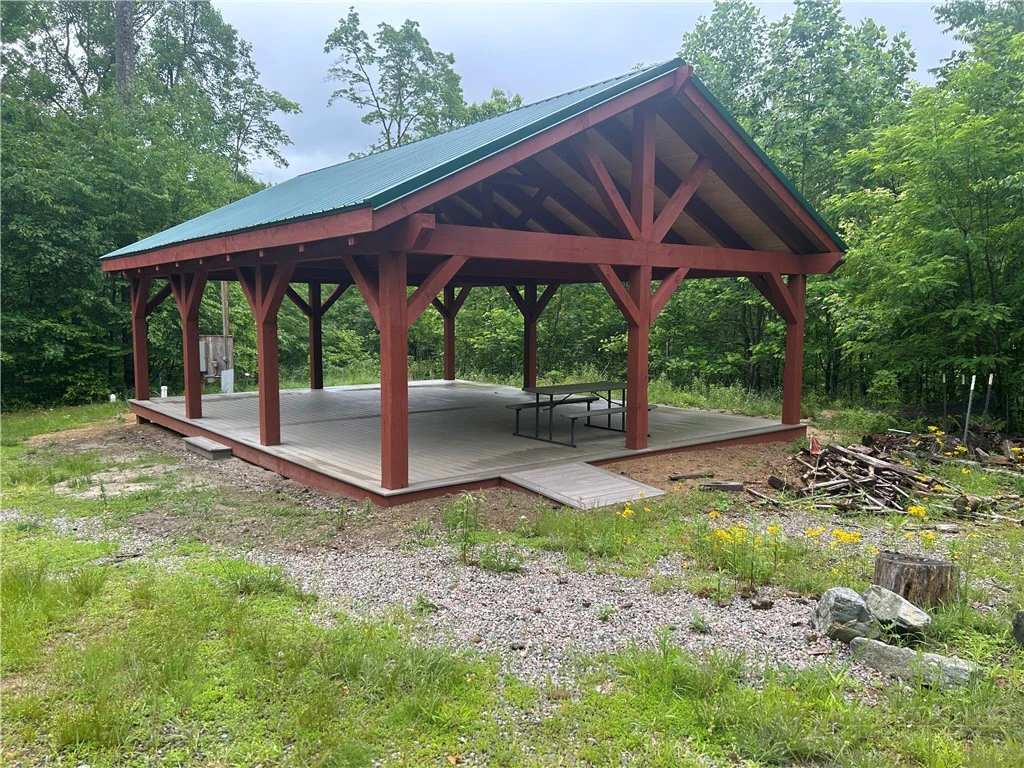 Image number 8 for the current listing