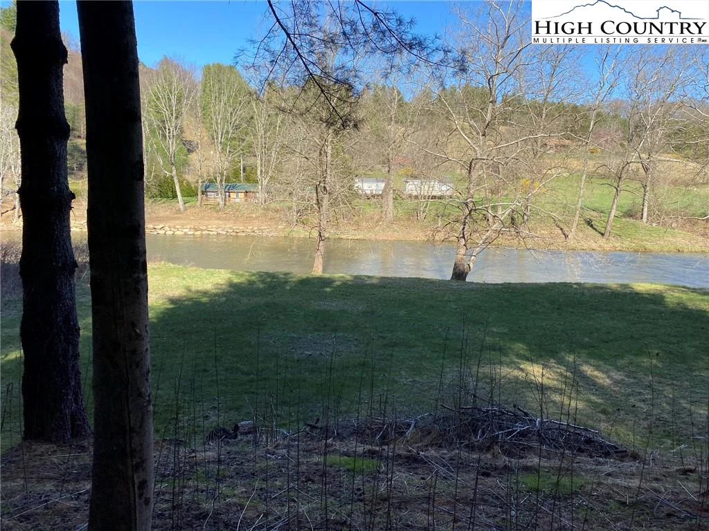 Image number 11 for the current listing