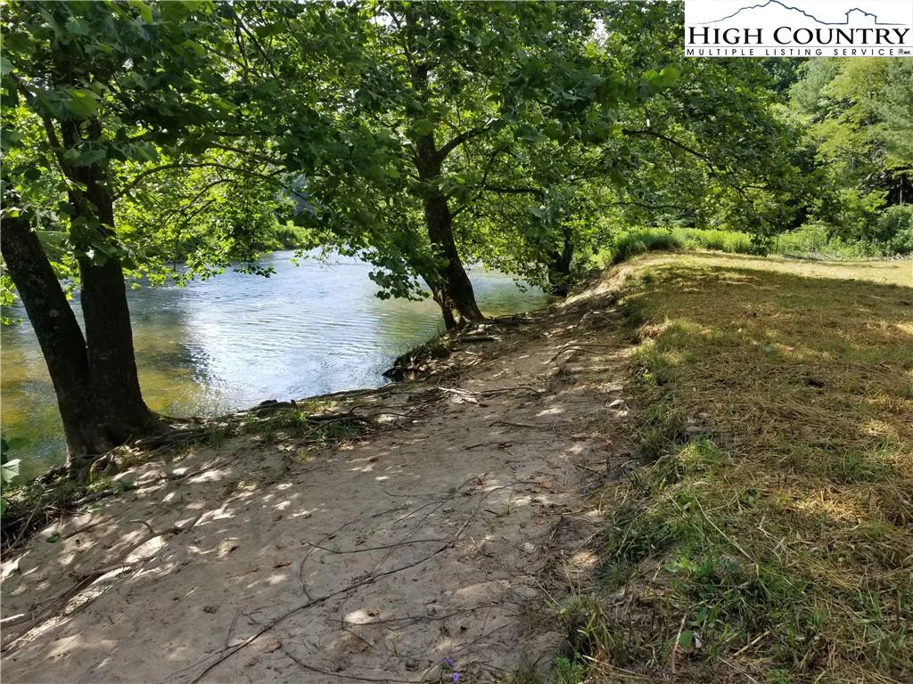 Image number 7 for the current listing