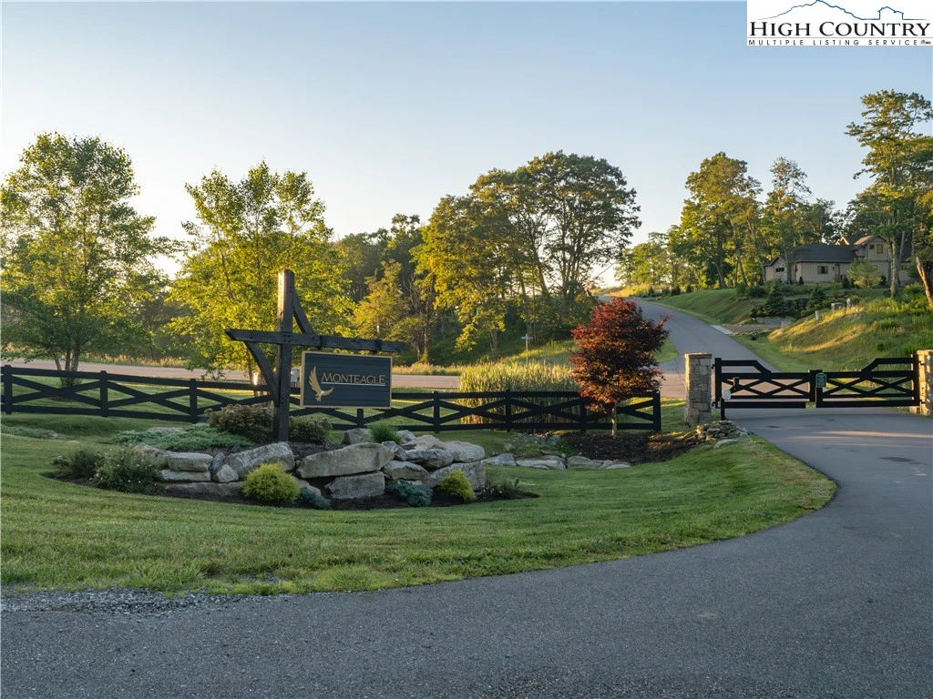 Image number 12 for the current listing