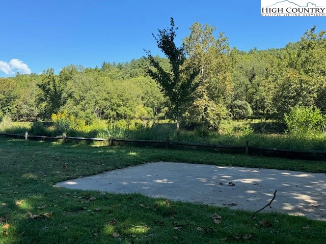Image number 6 for the current listing