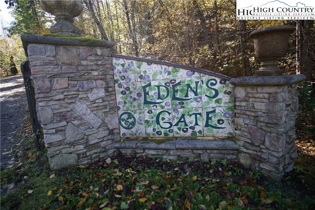 Image number 6 for the current listing