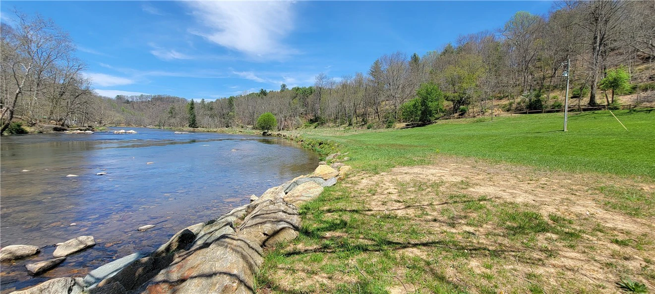 Image number 12 for the current listing