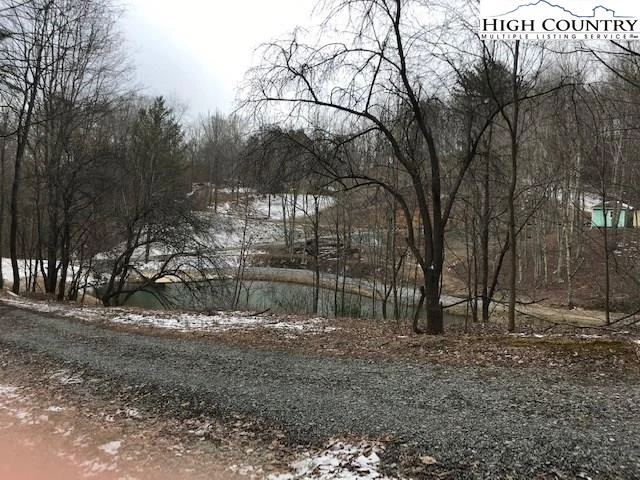 Image number 3 for the current listing
