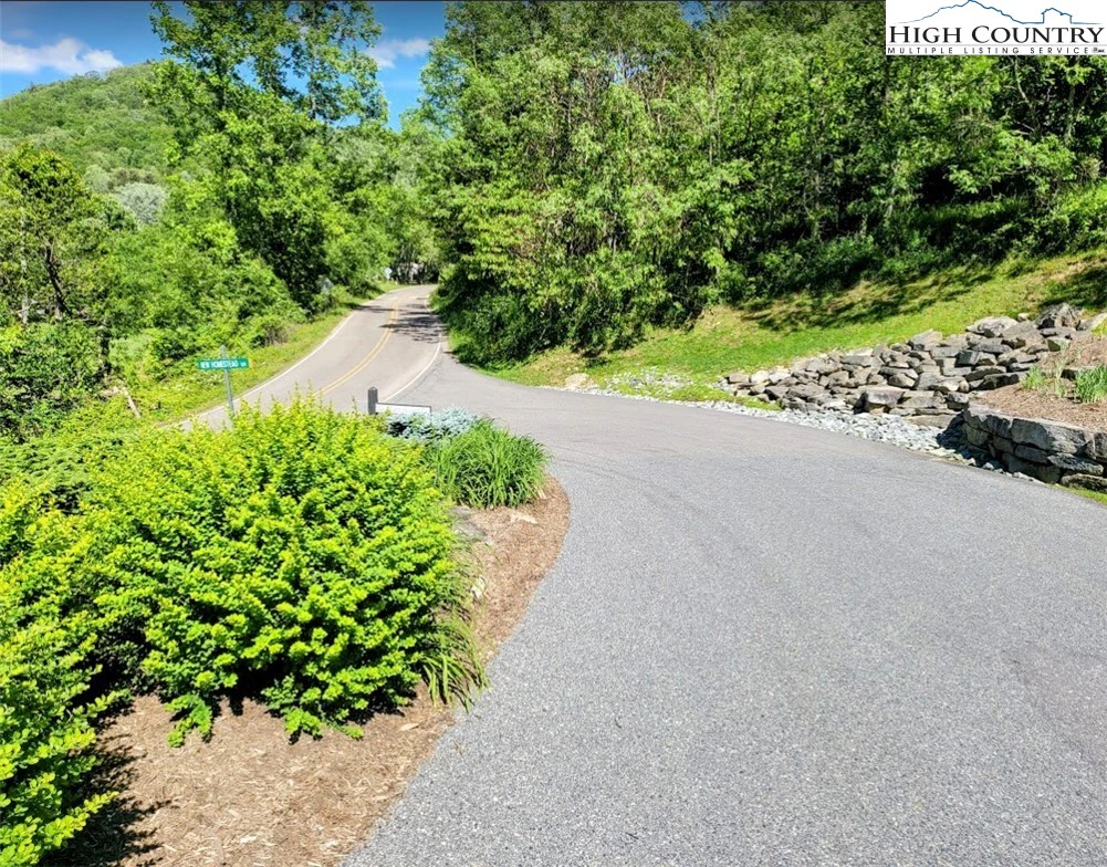 Image number 13 for the current listing
