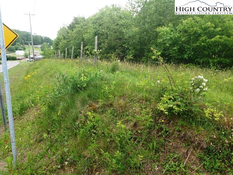 Image number 11 for the current listing