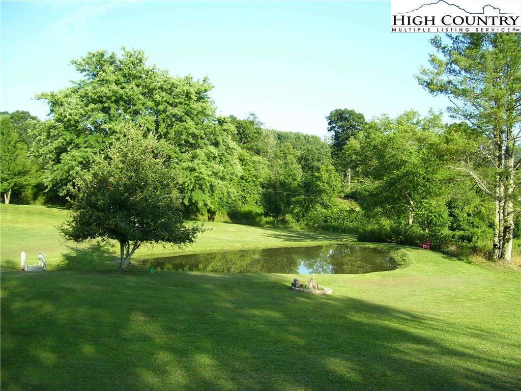 Image number 8 for the current listing