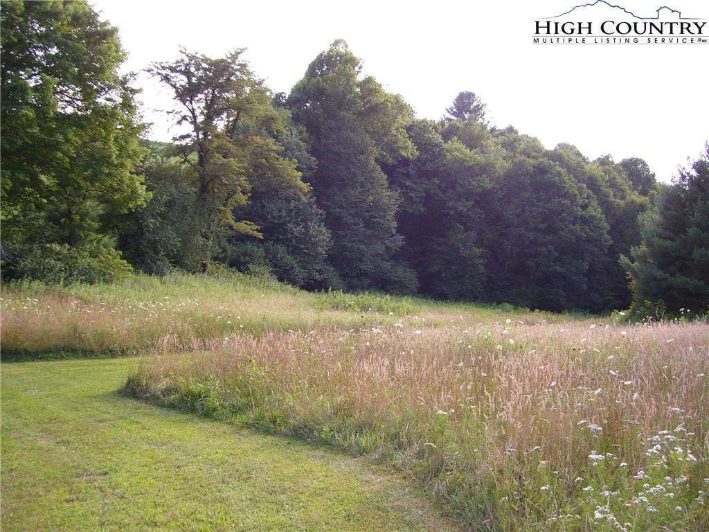 Image number 9 for the current listing