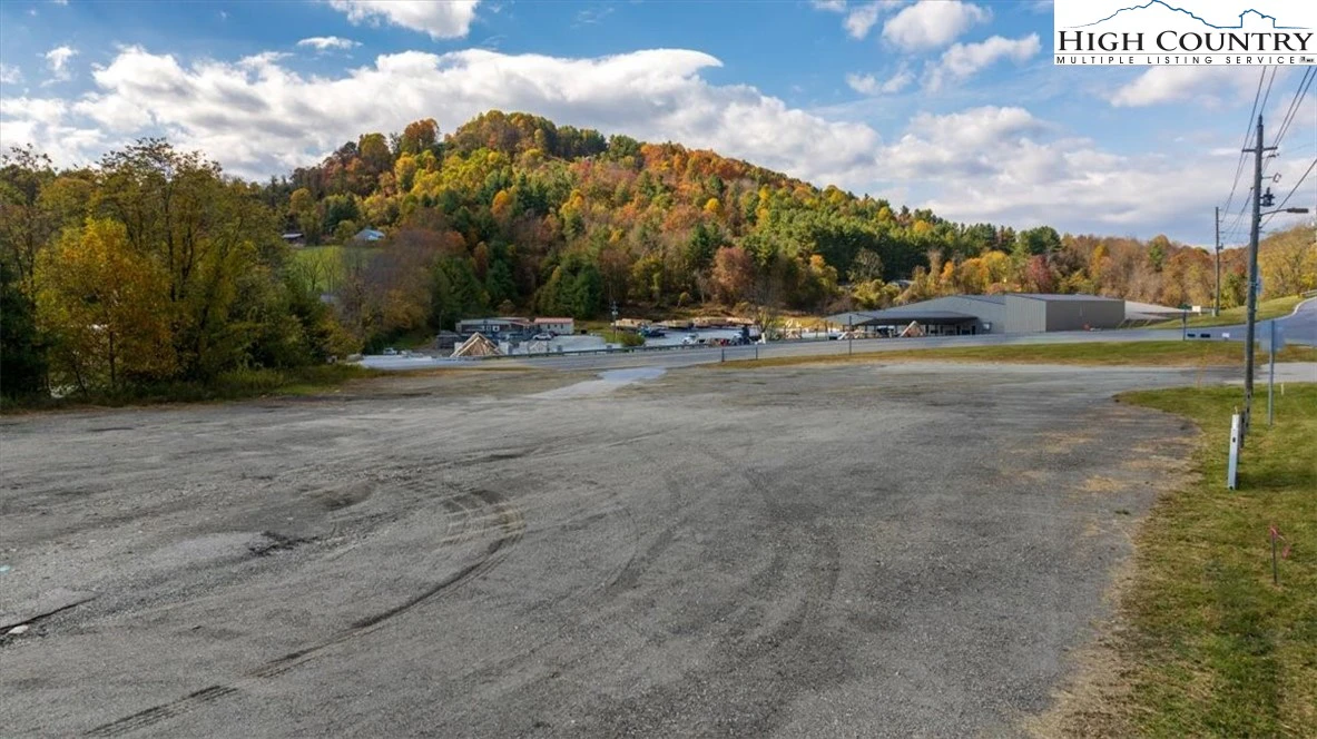 Image number 3 for the current listing