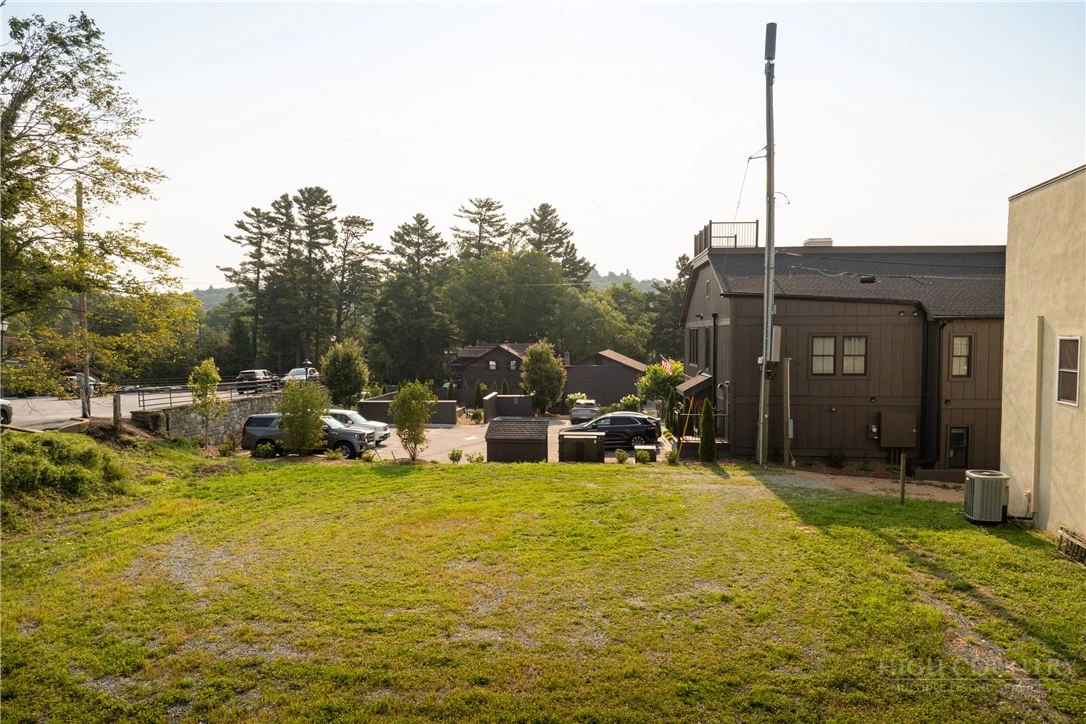 Image number 10 for the current listing