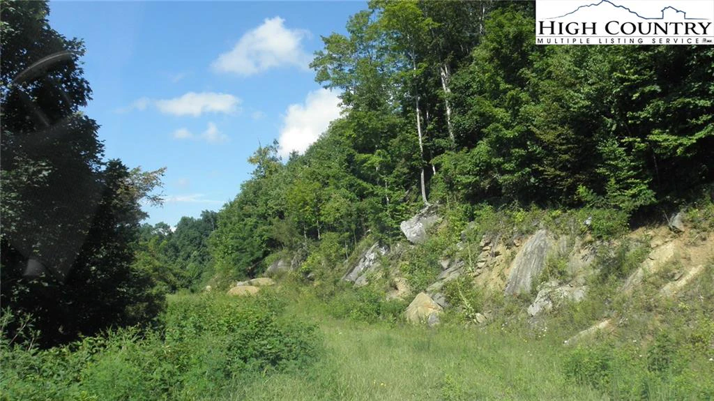 Image number 20 for the current listing