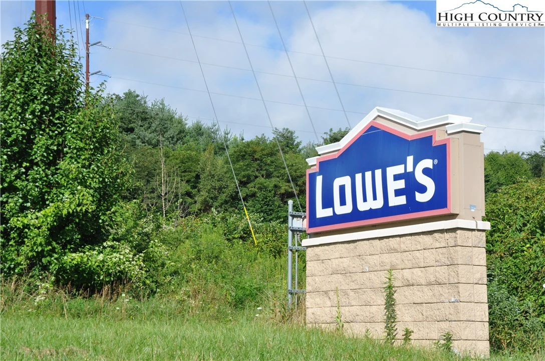 Image number 3 for the current listing