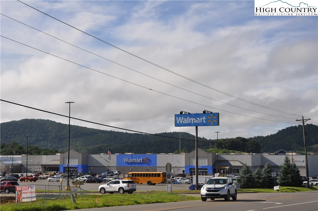Image number 5 for the current listing