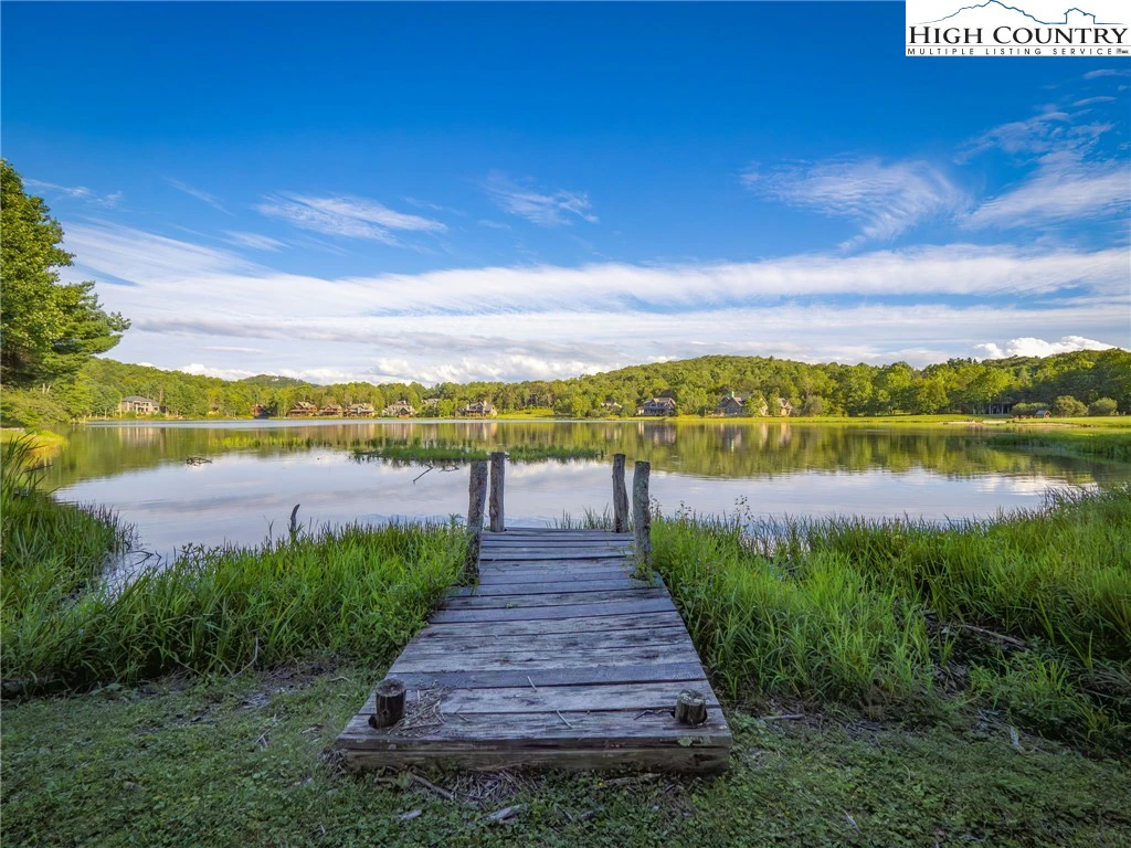 Image number 9 for the current listing
