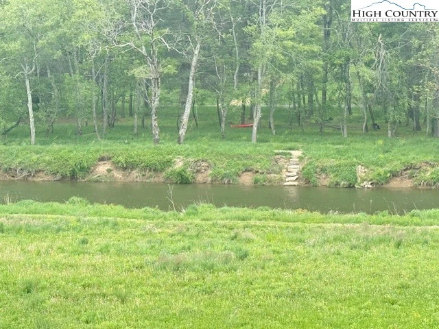 Image number 7 for the current listing